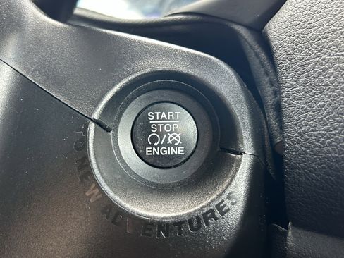 Used 2021 Jeep Renegade Sport AWD/4WD image 31