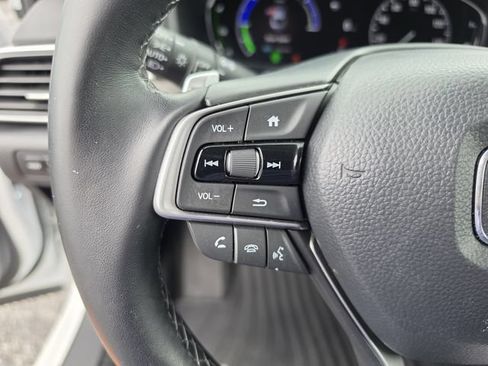 Used 2022 Honda Accord Touring image 30