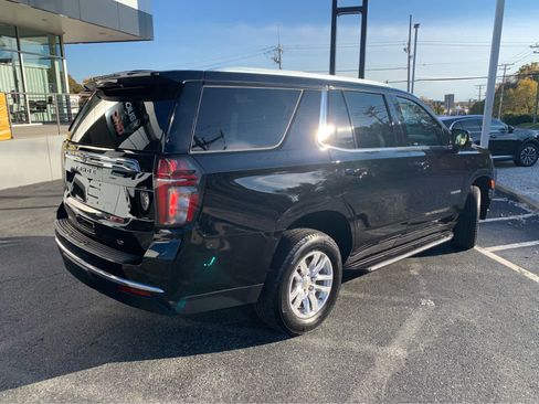 Used 2022 Chevrolet Tahoe LT w/ Luxury Package image 8