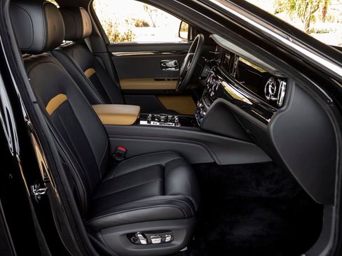 Certified 2026 Rolls-Royce Ghost AWD/4WD image 33