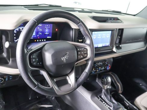 Used 2022 Ford Bronco Big Bend image 19