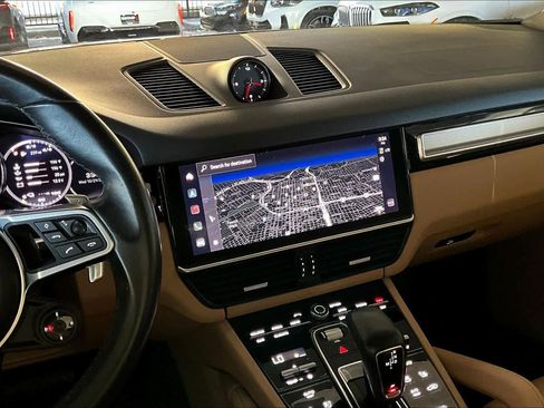 Used 2022 Porsche Cayenne E-Hybrid AWD/4WD image 13