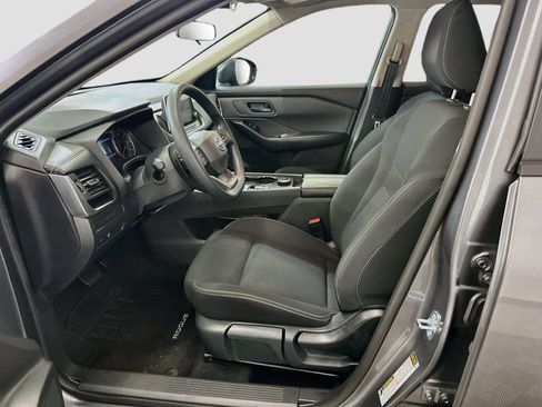 Used 2025 Nissan Rogue S AWD/4WD image 13