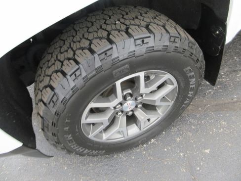 Used 2021 GMC Canyon AT4 AWD/4WD image 14