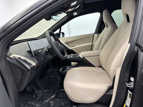 New 2026 BMW iX xDrive45 image 25