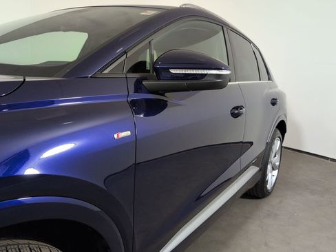 Certified 2023 Audi Q4 e-tron Premium Plus image 31