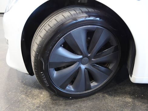 Used 2021 Tesla Model S Plaid AWD/4WD image 12