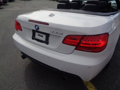 Used 2013 BMW 335i Convertible RWD image 24