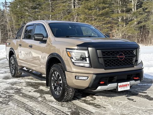 Used 2023 Nissan Titan PRO-4X w/ Off Road Protection Package image 4
