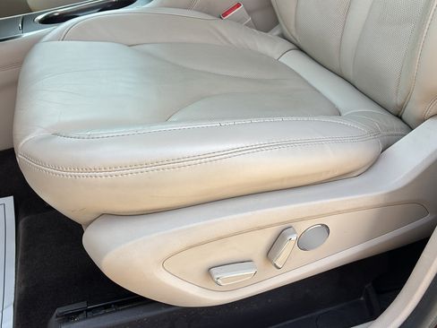 Used 2018 Lincoln MKC Select FWD image 23