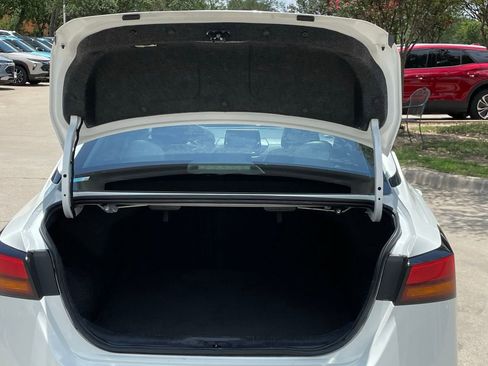 Used 2024 Nissan Altima 2.5 SR FWD image 26
