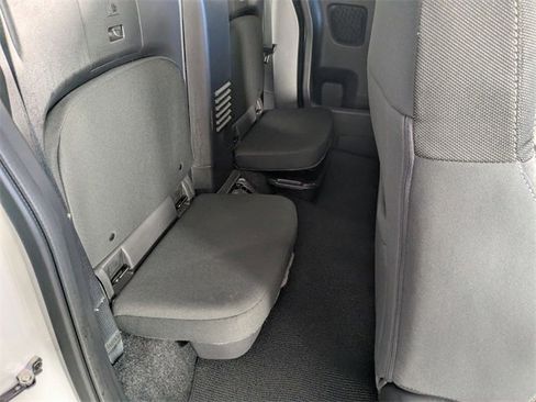 Used 2025 Nissan Frontier SV image 28