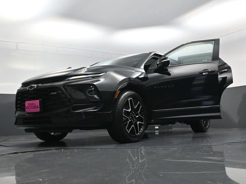Used 2023 Chevrolet Blazer RS w/ Driver Confidence II Package FWD image 26