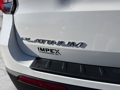 Used 2025 Ford Explorer Platinum image 33