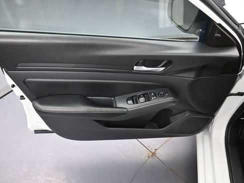 Used 2025 Nissan Altima 2.5 SV image 20