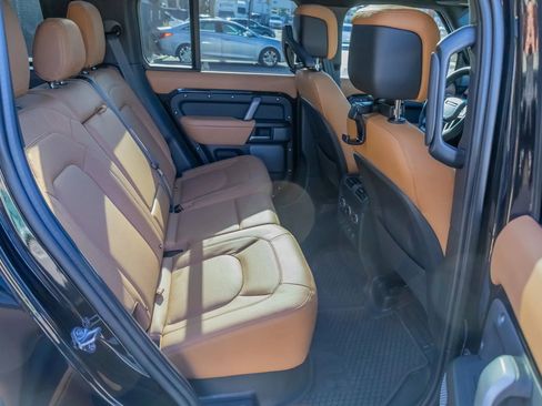 Used 2024 Land Rover Defender 110 V8 image 64