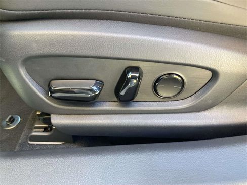 New 2025 Lexus ES 350 w/ Premium Package image 13