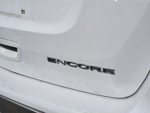 Used 2020 Buick Encore Preferred w/ Safety Package image 5