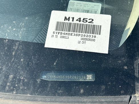 Used 2025 Toyota Corolla LE FWD image 4