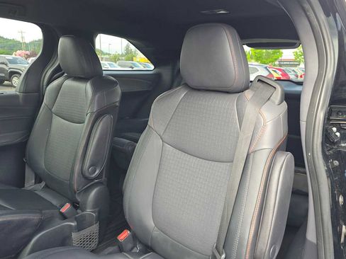 Used 2022 Toyota Sienna XSE w/ XSE Plus Package FWD image 18
