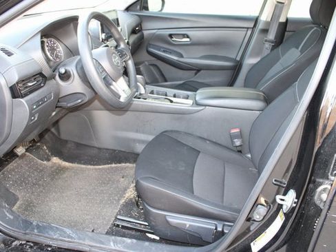 Used 2023 Nissan Sentra SV image 15