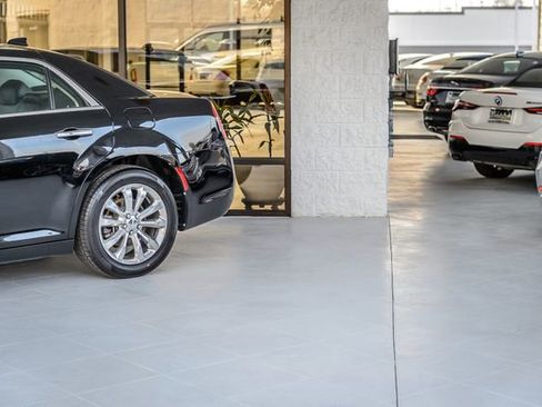 Used 2020 Chrysler 300 Limited image 59