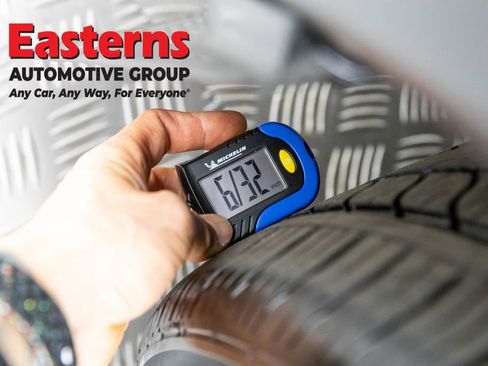 Used 2021 Tesla Model Y Long Range image 23