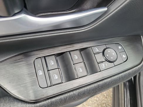 New 2026 Nissan Kicks SV image 20