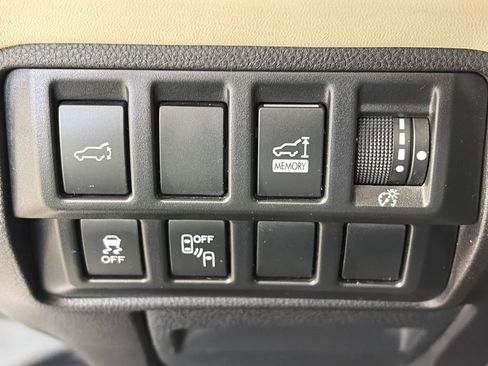 Used 2019 Subaru Ascent Touring AWD/4WD image 25