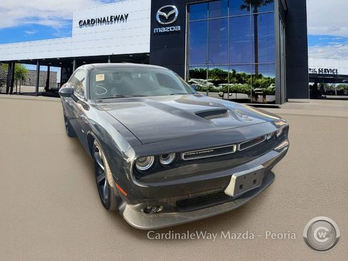 Used 2019 Dodge Challenger R/T w/ Driver Convenience Group image 6