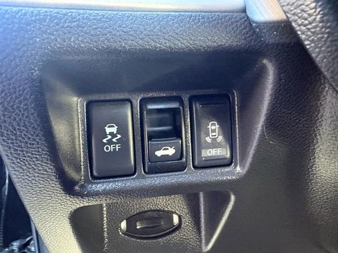 Used 2014 INFINITI Q60 Convertible w/ Premium Package image 20