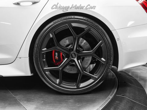 Used 2024 Audi RS 6 performance image 59