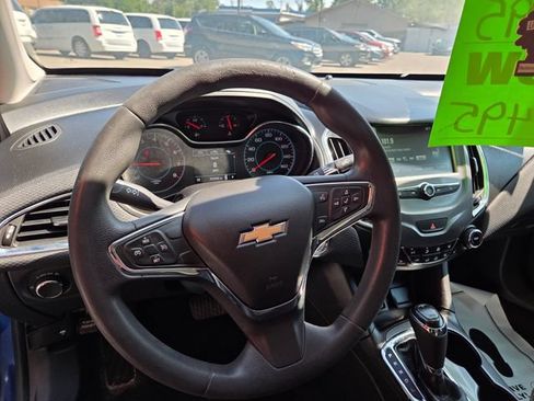 Used 2016 Chevrolet Cruze LT w/ Convenience Package FWD image 15
