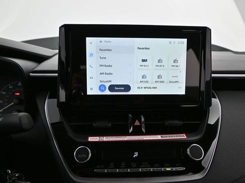 Used 2025 Toyota Corolla LE image 7