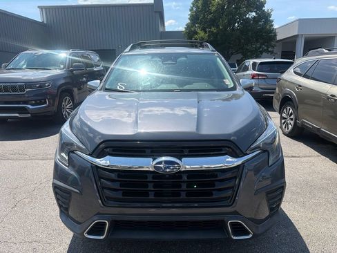 Used 2023 Subaru Ascent Touring AWD/4WD image 9