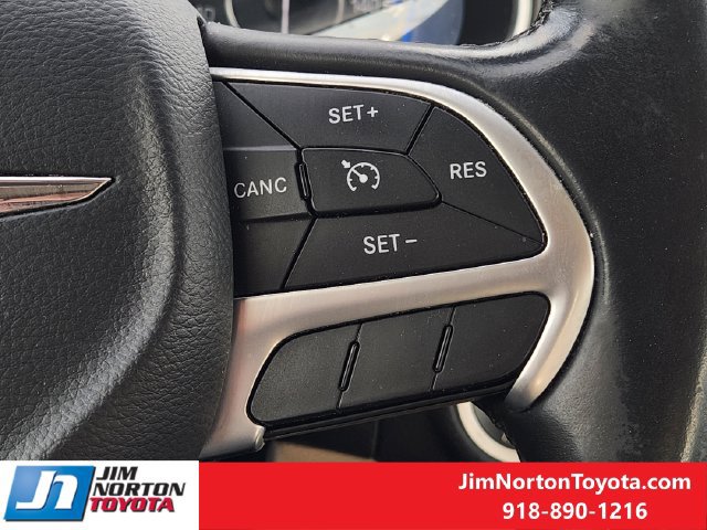 Used 2015 Chrysler 200 Limited w/ Convenience Group FWD image 29