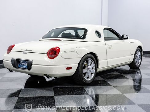 Used 2002 Ford Thunderbird image 25