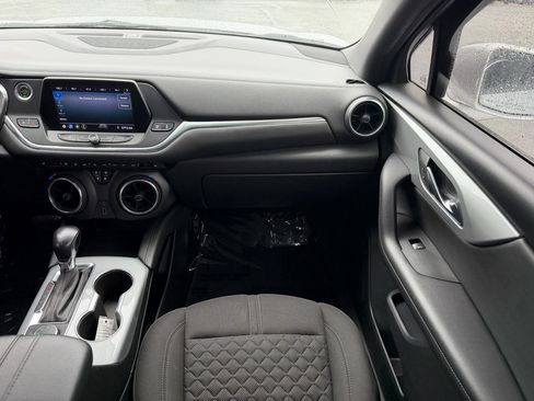 Used 2020 Chevrolet Blazer LT image 24