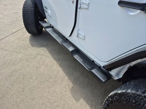 Used 2015 Jeep Wrangler Unlimited Sport w/ Quick Order Package 24S AWD/4WD image 12