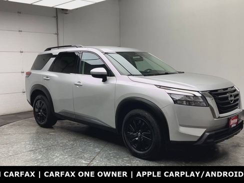 Used 2024 Nissan Pathfinder SV image 30