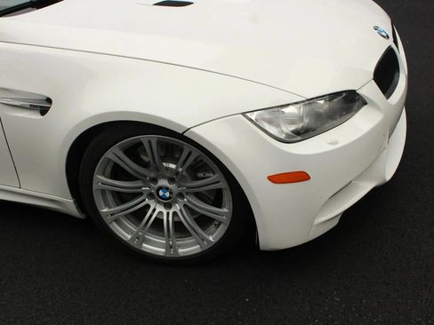 Used 2011 BMW M3 Convertible RWD image 4