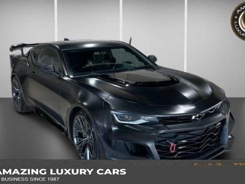 Used 2018 Chevrolet Camaro ZL1 image 1