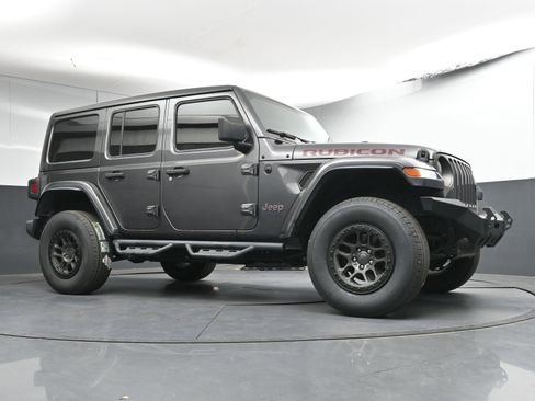 Used 2021 Jeep Wrangler Unlimited Rubicon w/ Xtreme Recon 35" Tire Package image 24