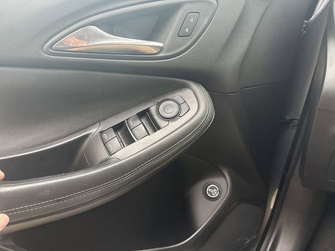 Used 2023 Buick Encore GX Select w/ Sport Touring Package image 14