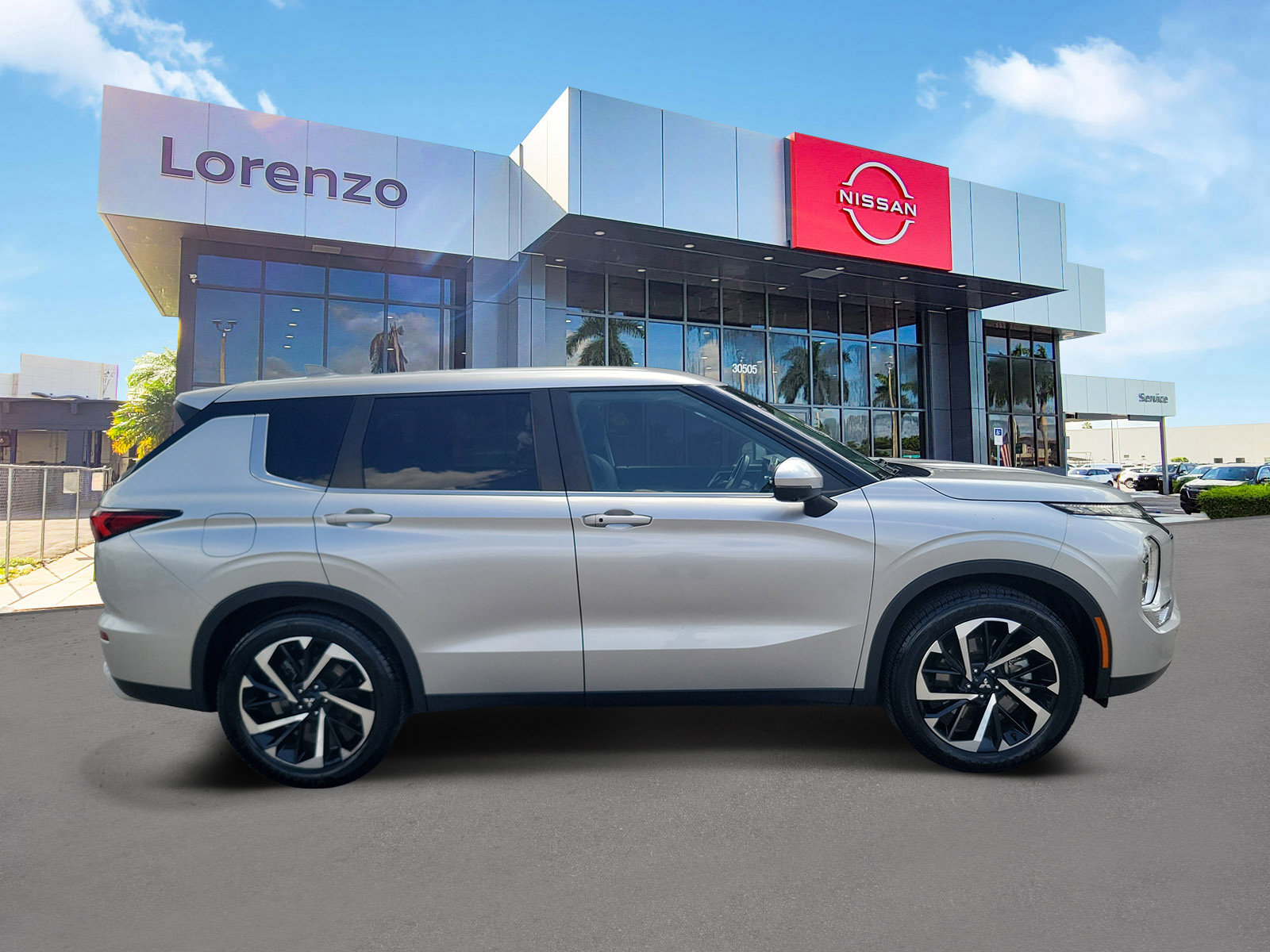 Used 2024 Mitsubishi Outlander SE FWD image 4