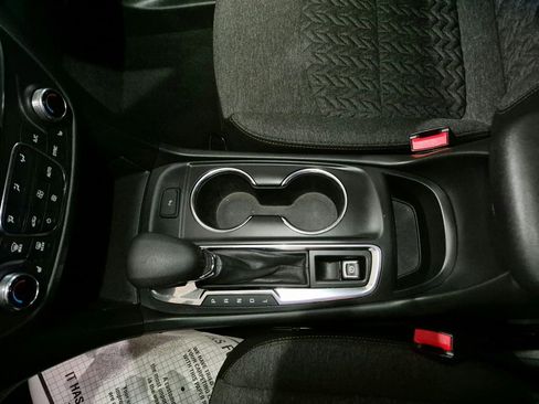 Used 2023 Chevrolet Equinox LT FWD image 12