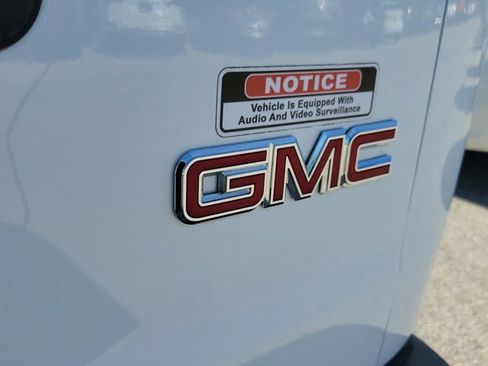 Used 2021 GMC Savana 2500 image 11