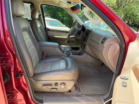 Used 2005 Ford Explorer Eddie Bauer AWD/4WD image 10