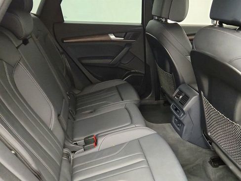 Used 2024 Audi Q5 e Premium Plus w/ Premium Plus Package AWD/4WD image 21