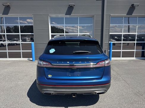 Used 2020 Lincoln Nautilus Reserve FWD image 3